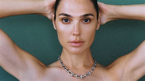 gal gadot nude leaked|FULL LEAK: Gal Gadot Nude Pics, NSFW Vids